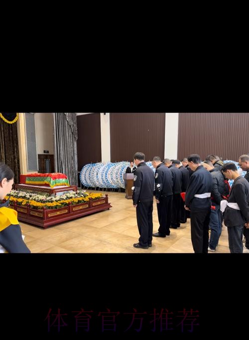 五超联赛赛会制呼市站赛前举行默哀仪式 悼念“5·12”逝去同胞 五超联赛赛会制呼市站赛前举行默哀仪式 悼念“5·12”逝去同胞